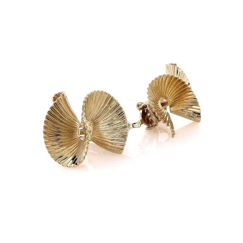 Warm clay earrings-Estate 14 Karat Yellow Gold Ribbed Fan Design Clip On Earrings