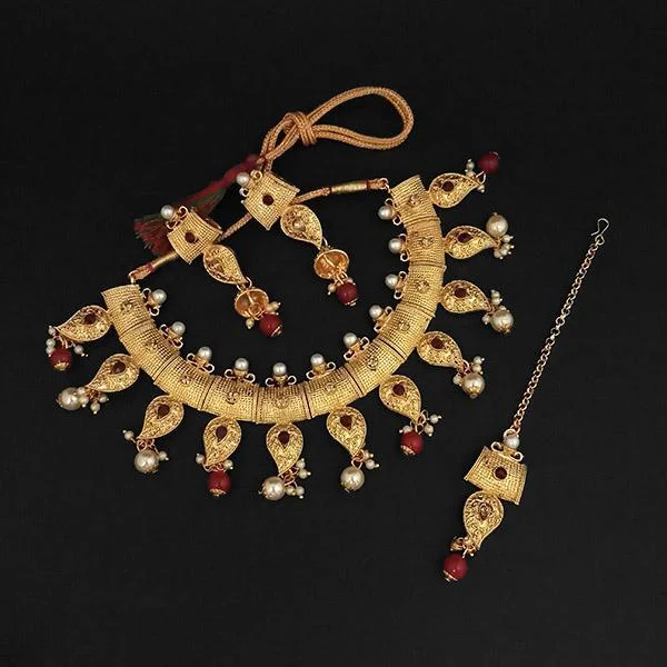 Cool wood necklaces-Kriaa Maroon Austrian Stone And Pearl Necklace Set With Maang Tikka -1107993B