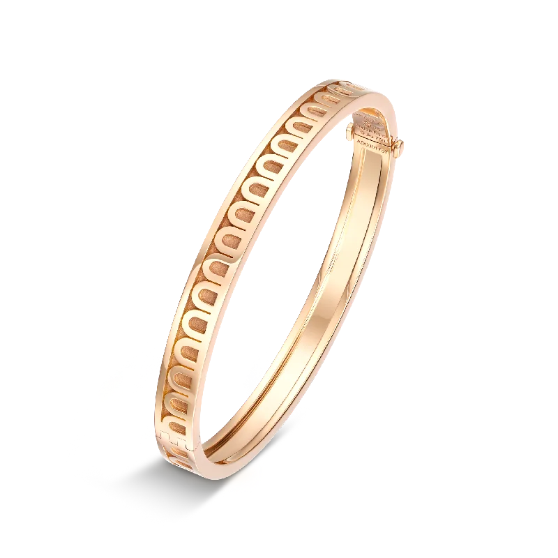 Clear gem bangles-L'Arc de DAVIDOR Bangle PM, 18k Rose Gold with Satin Finish