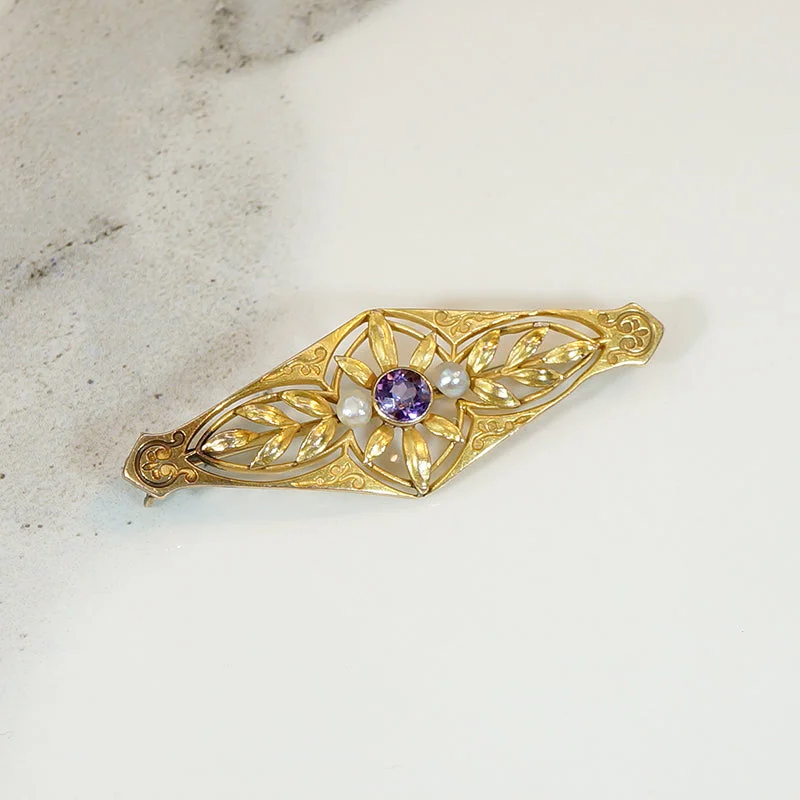 Owl shape brooch-Amethyst & Pearl Gold Cut Work Brooch