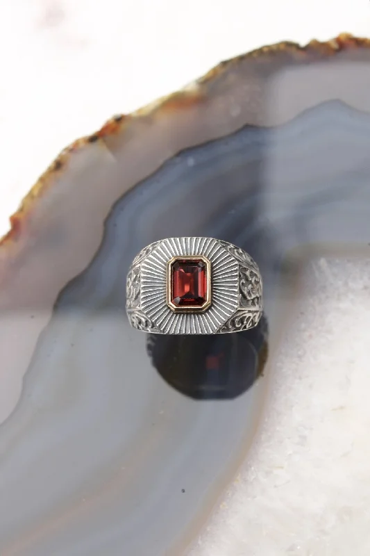 Stretch open rings-14K Deco Red Garnet Silver Signet Ring