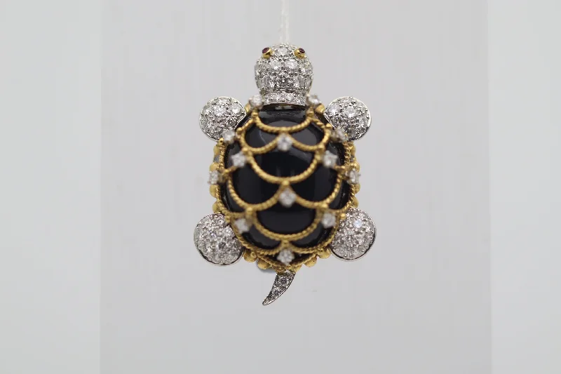 Woven cord brooch-Diamond Onyx Gold & Platinum Sea-Turtle Pendant Brooch