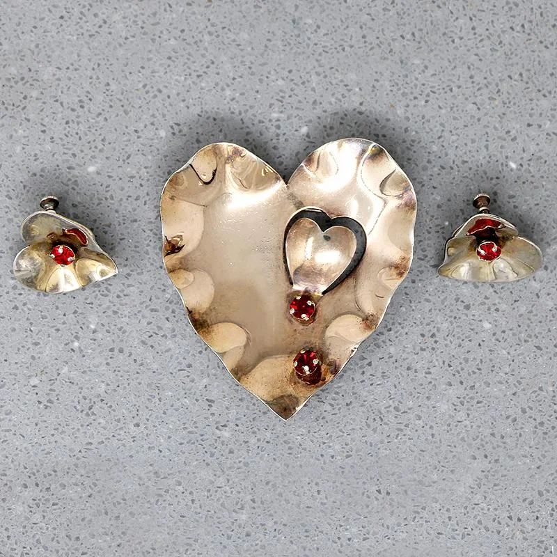 Pink stone brooch-Romantic Retro Silver Gilt Heart Brooch & Earring Set