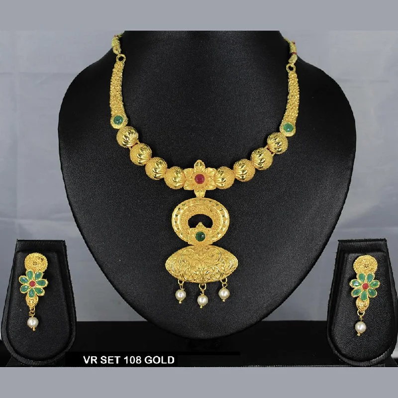 Bamboo braid necklaces-Mahavir Forming Gold Necklace Set - VR 108 GOLDEN SET