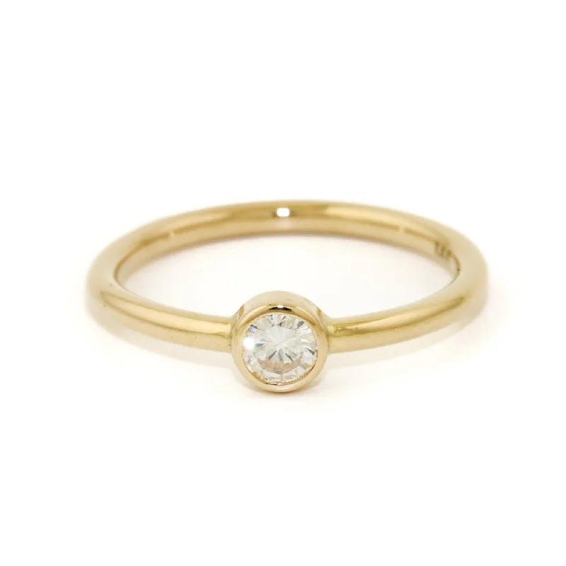 Heavy stone rings-Simple Round Cut Diamond Ring in 14K