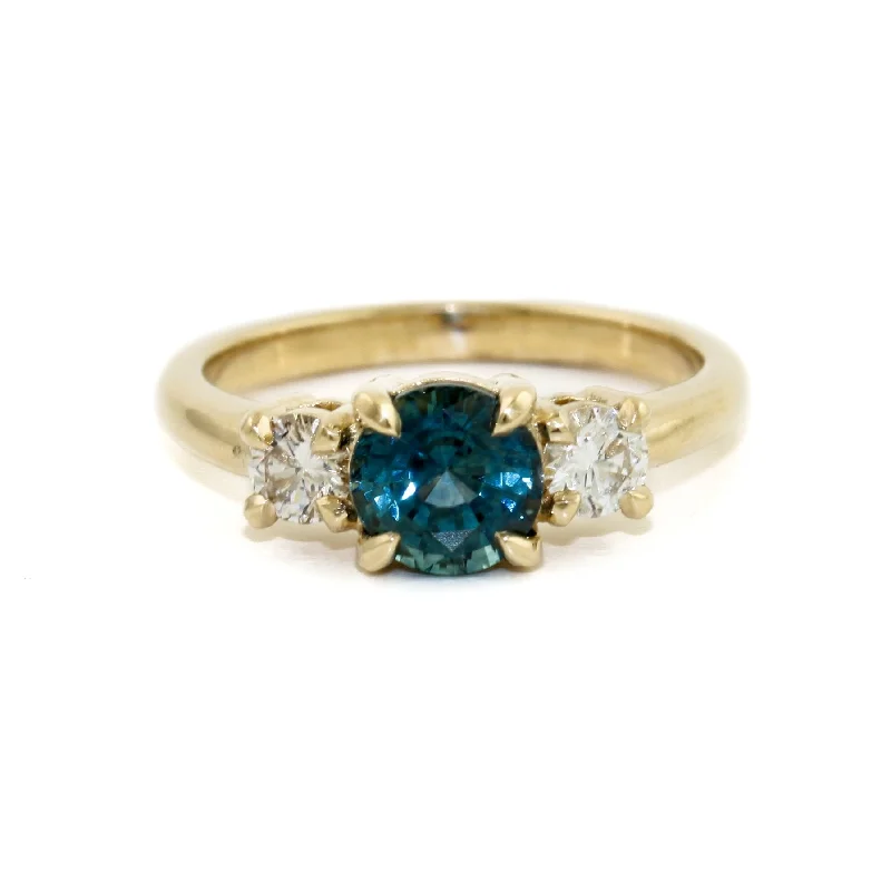 Tiny star rings-14 KT Gold Three Stone Ring x Sapphire x Diamond