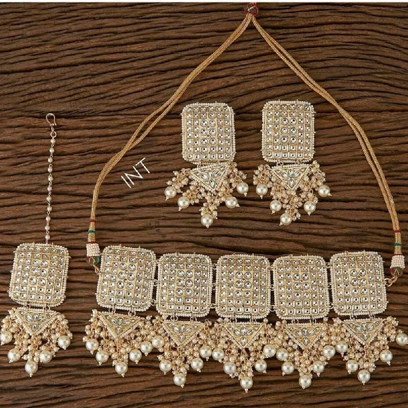 Soft silk necklaces-Sai Fashion Gold Plated White Kundan Necklace Set