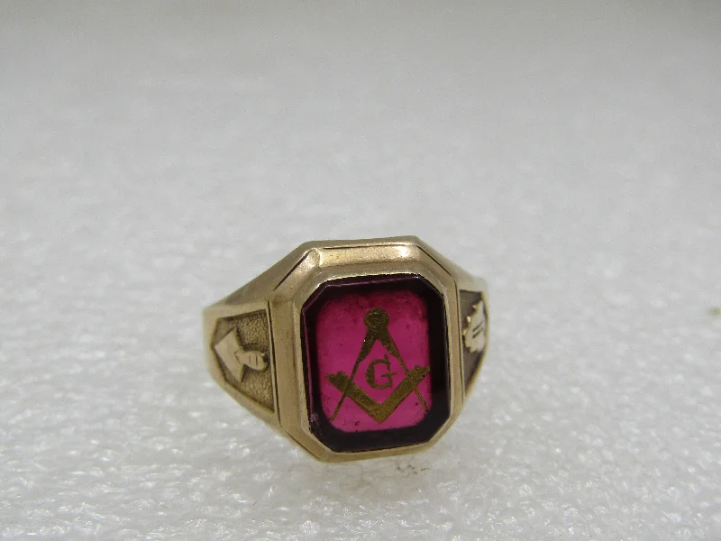 Birch grain rings-10kt Masonic Ring, Created Ruby, Sz. 13.25