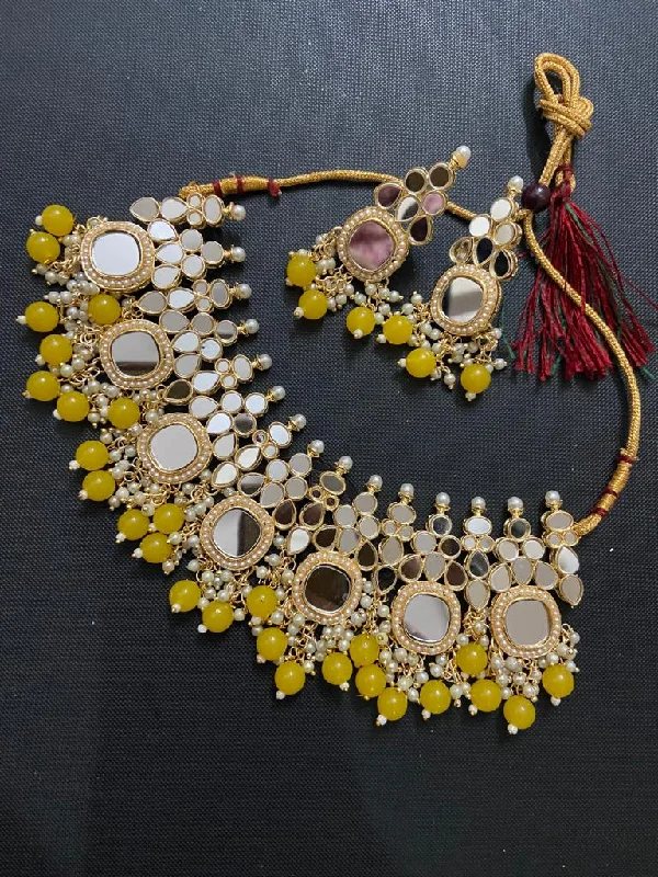 Vivid stone necklaces-India Art Gold Plated Pearl And Beads Mirror Necklace Set