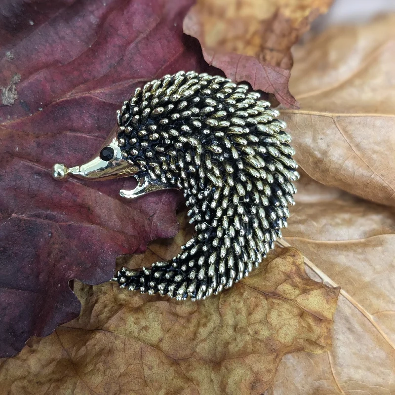 Fluid design brooch-Vintage Brass Hedgehog Brooch: Animal brooch