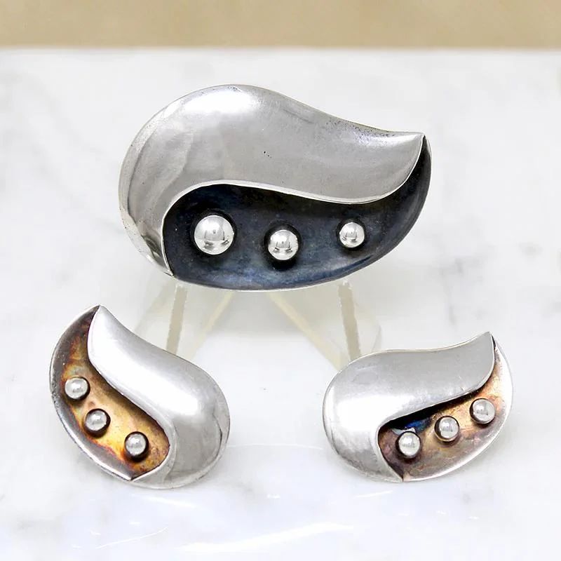 Oval gem brooch-Adorable Pods Sterling Silver Brooch & Earring Set