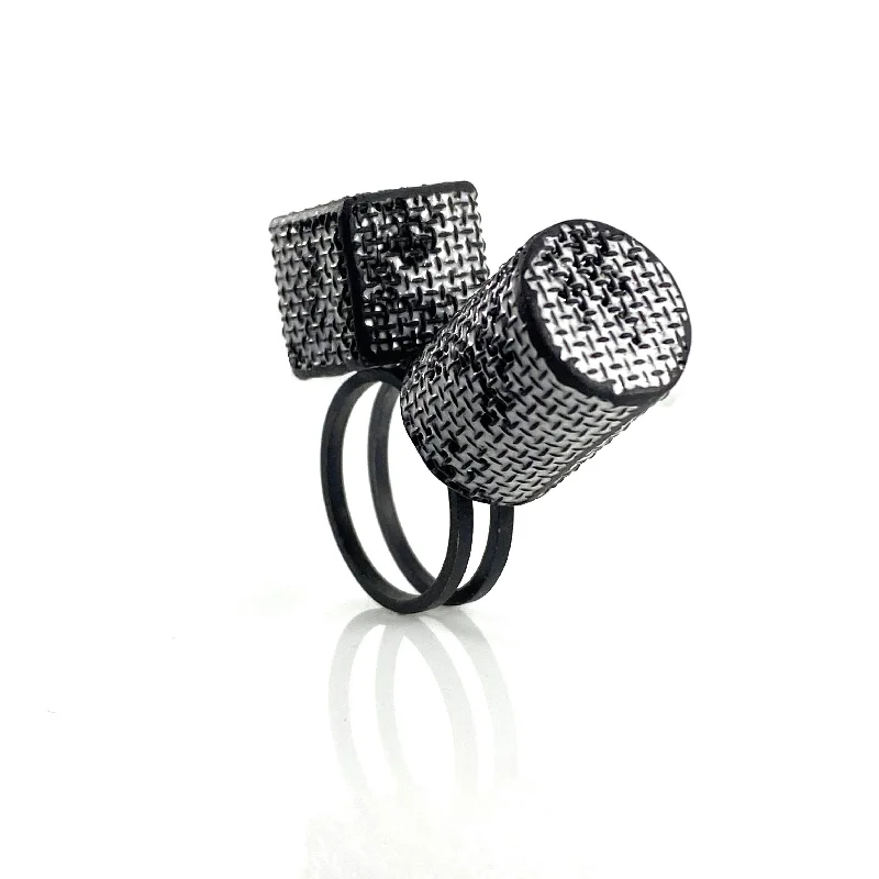 Braided motif rings-Mesh Cylinder and Cube Ring