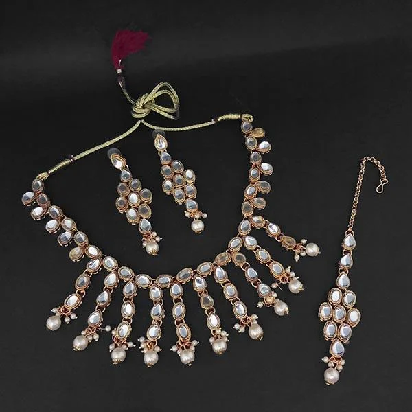 High gloss necklaces-Amina Creation Gold Plated White Kundan And Pearl Necklace Set With Maang Tikka - 1107978A