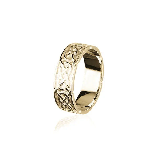 Sleek modern rings-Celtic Gold Ring GR126