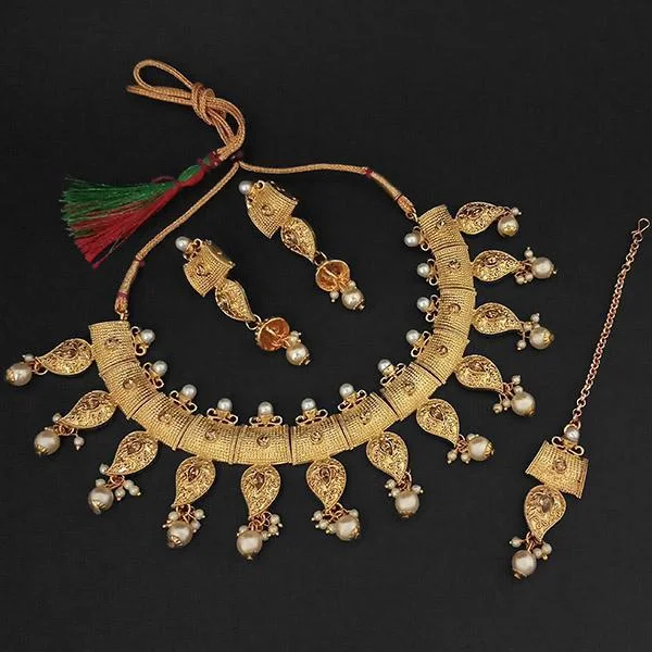 Polished bead necklaces-Kriaa Brown Austrian Stone And Pearl Necklace Set With Maang Tikka -1107993A