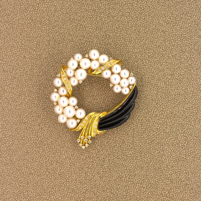 Baroque pearl brooch-Akoya Pearl Diamond Onyx 18k Yellow Gold Wreath Brooch